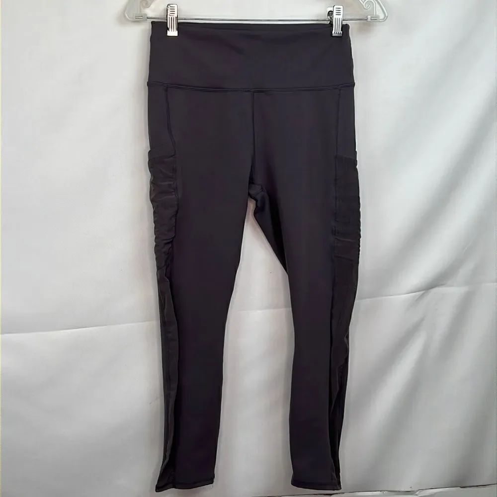 Fabletics Dusty purple mesh accent leggings with pockets EUC